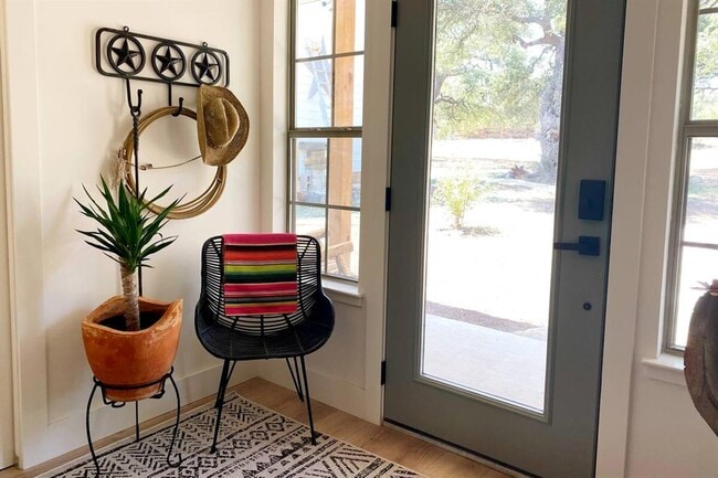 Photo - 506 Beauchamp Rd