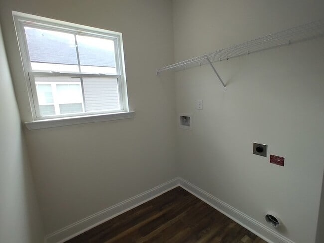 Photo - 584 Grayson Ave