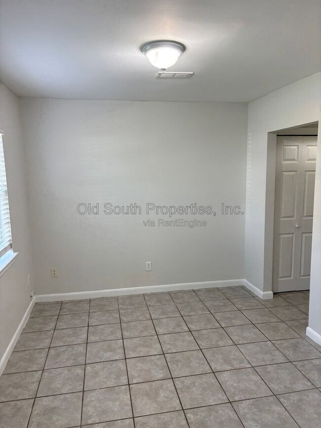 Photo - 8410 Williamsburg Cir