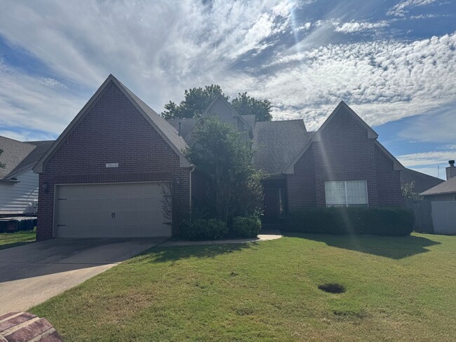 Building Photo - BIXBY - 4 Bedroom, 2.5 baths, 2 car garage...