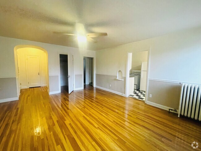 Building Photo - Apartment in the Avenues! Unit 101