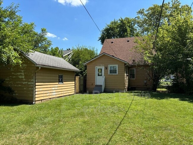 Photo - 424 Shafor St