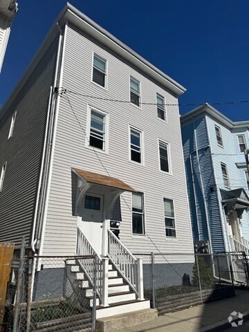 Building Photo - 6 Porter St Unit 3 Rental