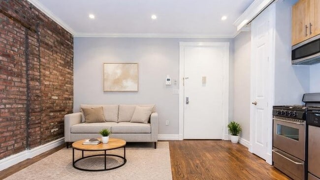 Photo - 47 E 1st St Unidad 1R