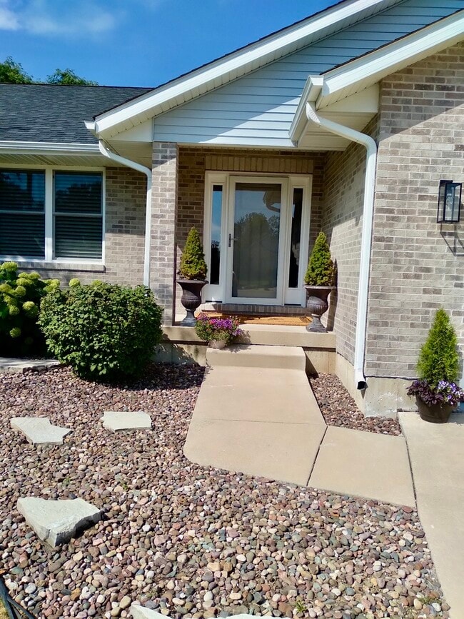 Photo - 628 Krpan Ct