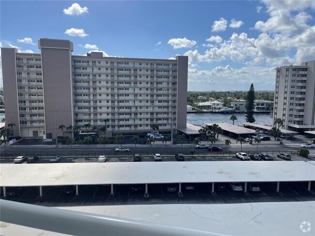 Building Photo - 201 N Ocean Blvd Rental