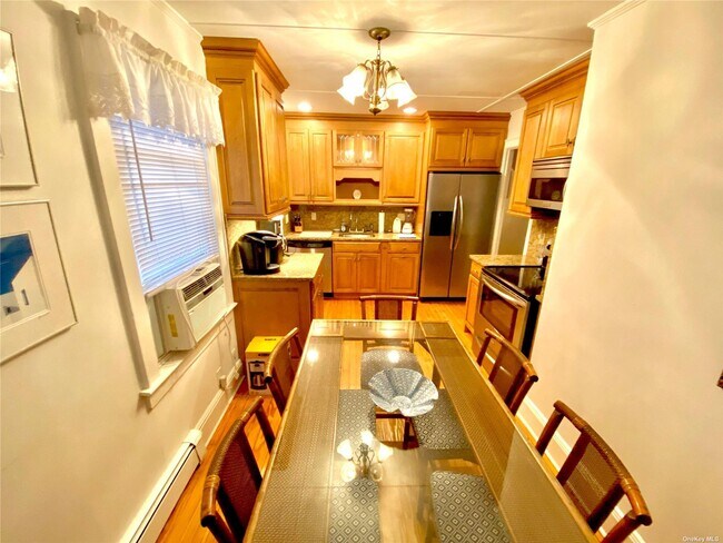 111 Inwood Ave