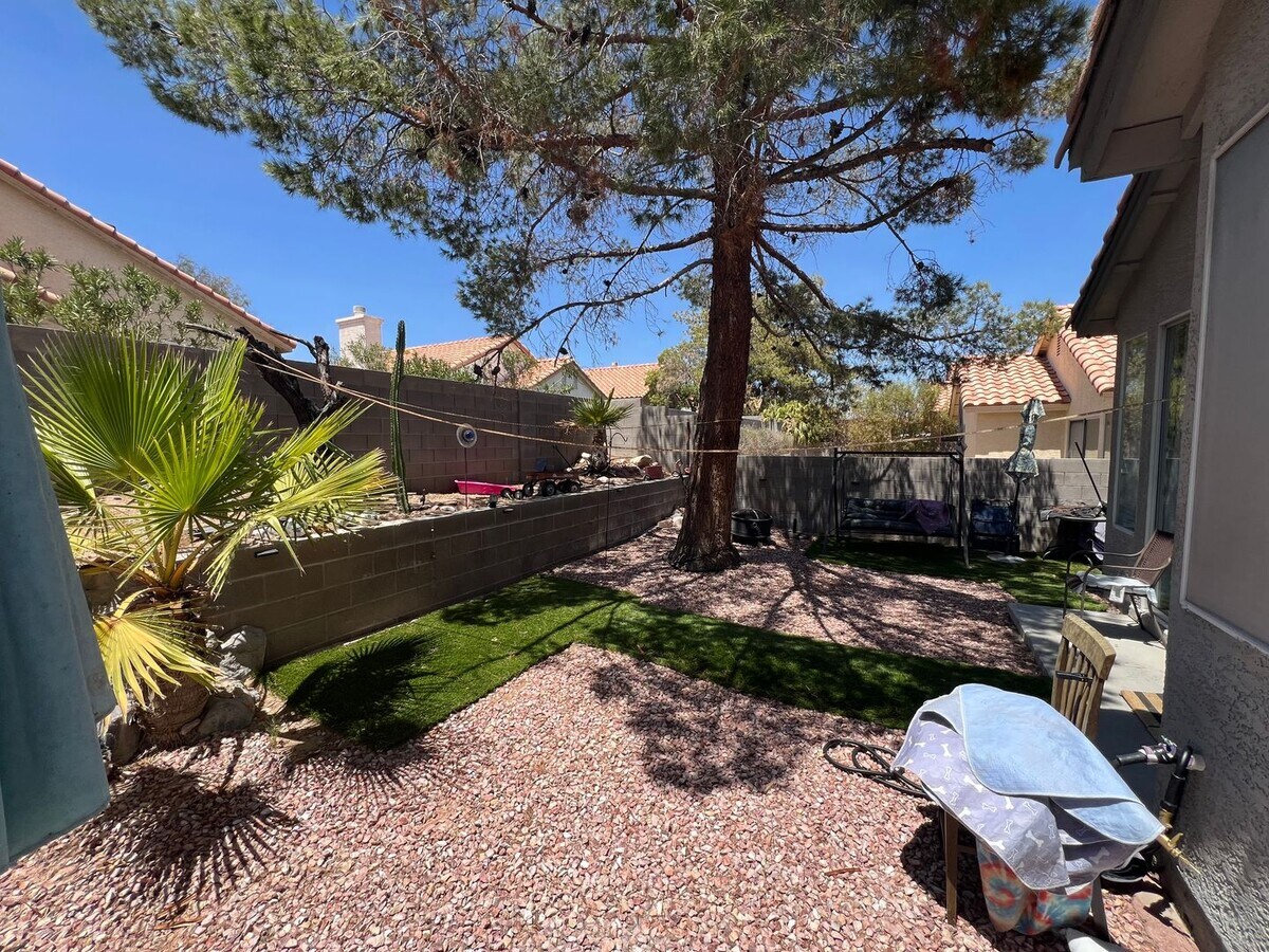 Photo - 1853 Spangle Dr
