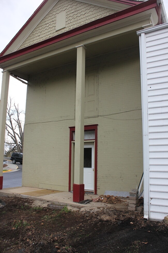 Building Photo - Apartment For Rent Bridgewater