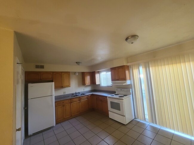 Photo - 2131 E Pacheco Blvd
