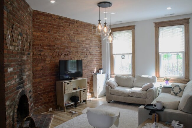 Photo - 1400 D St SE