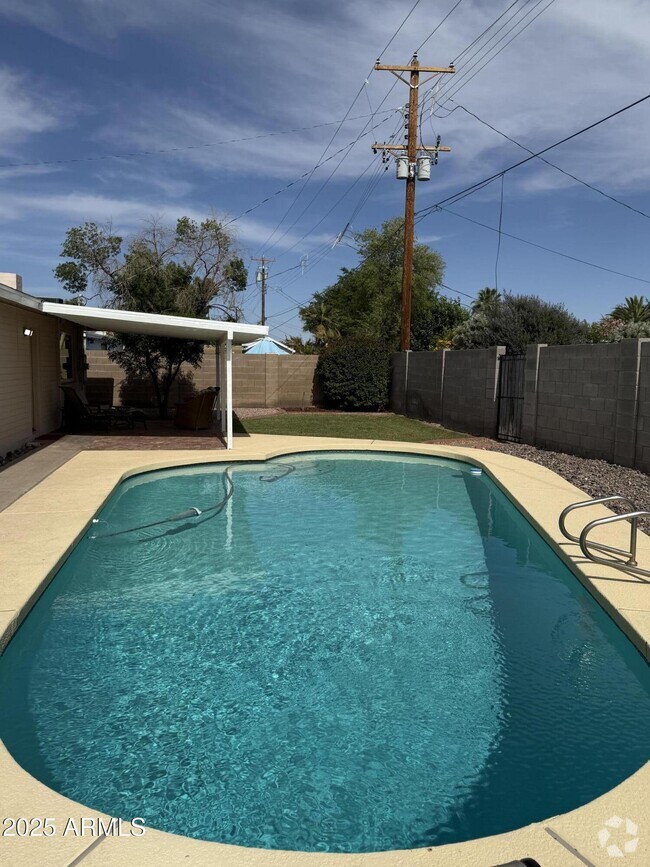 Building Photo - 6213 E Earll Dr Rental