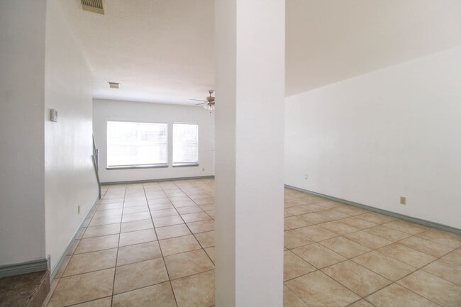 Photo - 4602 Rock Nettle