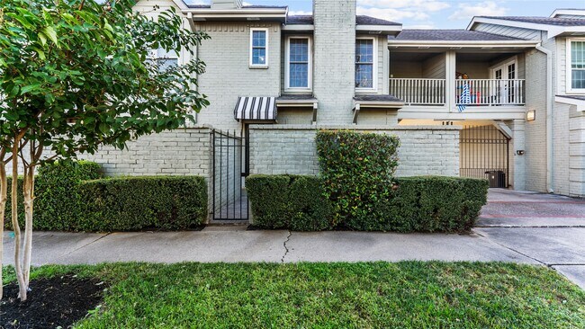 Photo - 2215 Stanford St Unit True