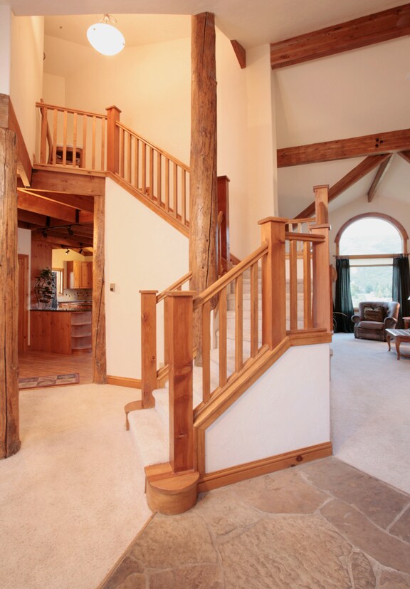 Photo - 2170 Long Spur