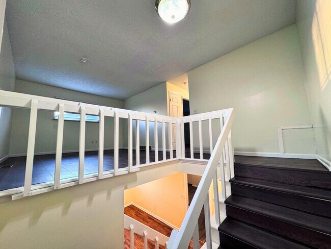 Photo - 4925 Godown Rd