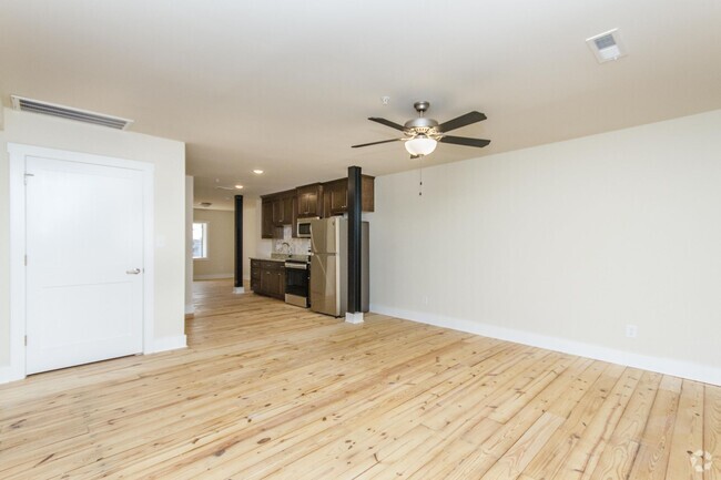 Building Photo - 106 N Main St Rental