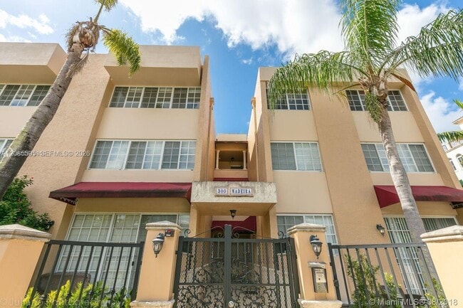 300 Madeira Ave Unit 304