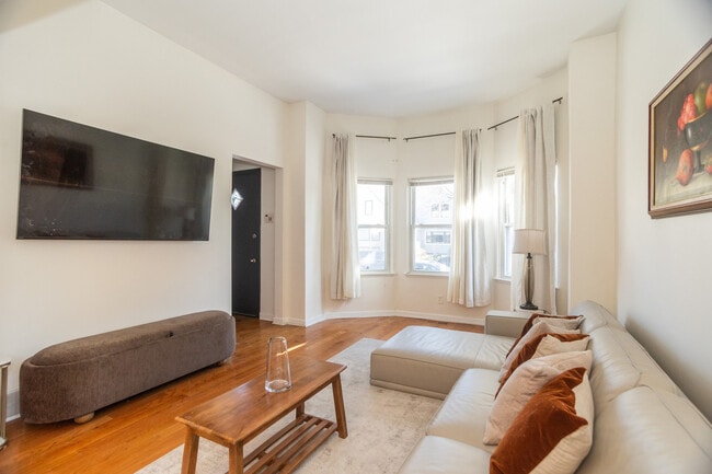 Photo - 2814 N Maplewood Ave