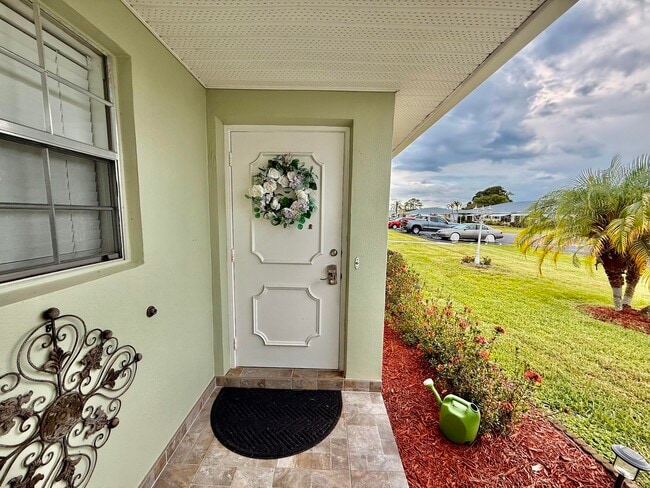 Photo - 916 Savannas Point Dr Unit B
