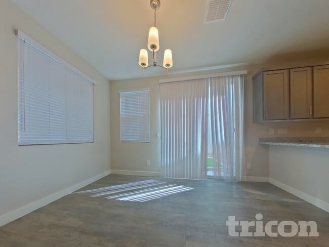 Photo - 2929 N 28th St