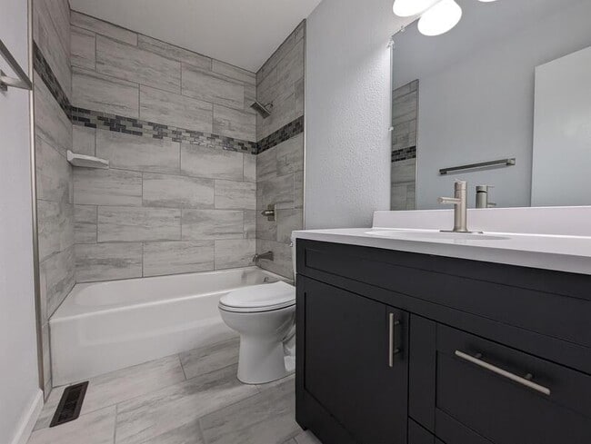 Photo - 1209 Boone St