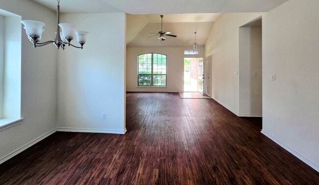 Photo - 2113 Woodhaven Dr