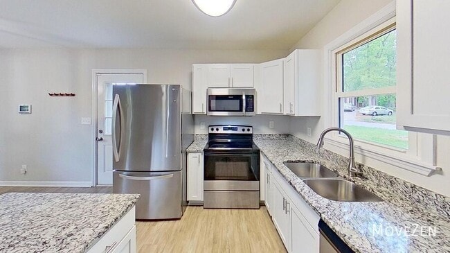 Photo - 202 Newgate Dr