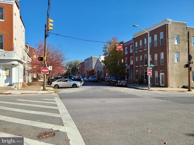 Photo - 250 S Washington St