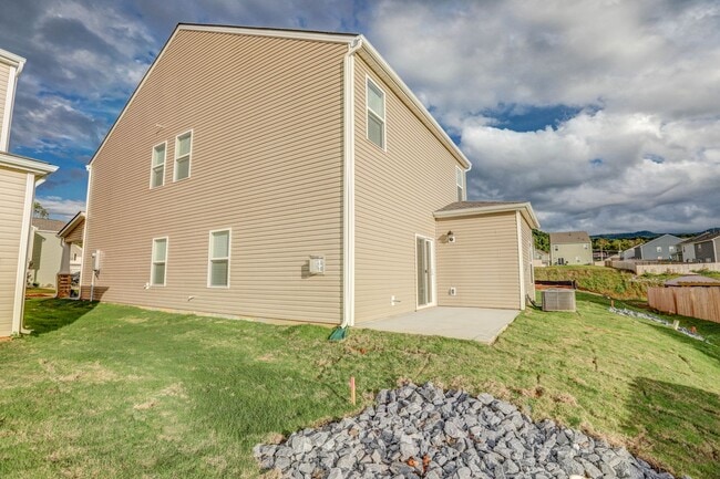 Photo - NEW CONSTRUCTION - 5 BDRMS, 3 BTHS, JOHNSON CITY