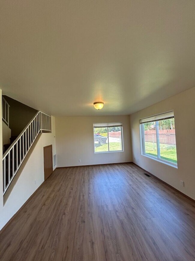 Newly updated 3 Bedroom Townhome! House Rental in Kalispell, MT