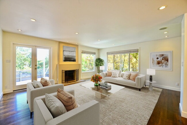 Photo - 10 Idalia Ct