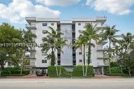 Building Photo - 1100 Alton Rd Unit 3C