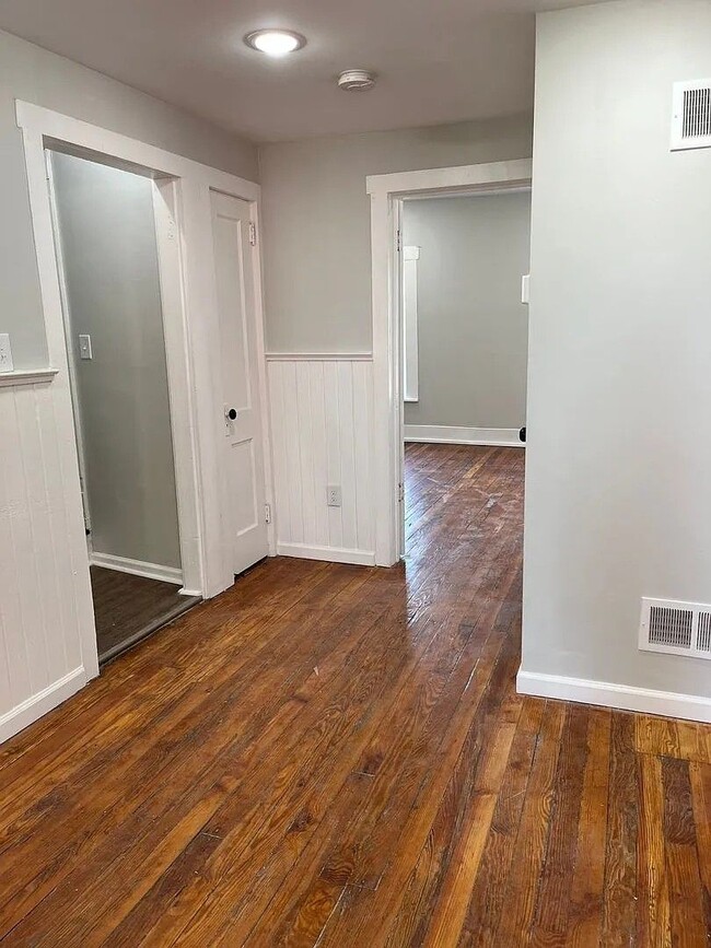 522 Manor St Unit 2