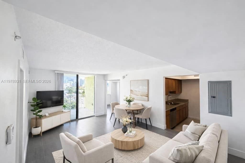 Photo - 219 NW 12th Ave