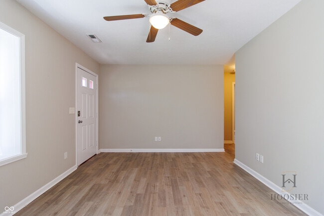 Photo - 5838 Greenfield Ave