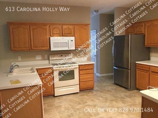 Photo - 613 Carolina Holly Way