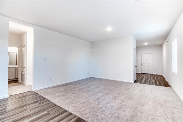 Photo - 216 Bradford Dr