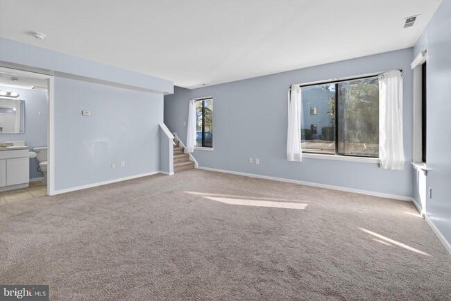 Photo - 203 Gregorys Way