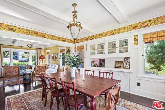 Photo - 811 Occidental Blvd