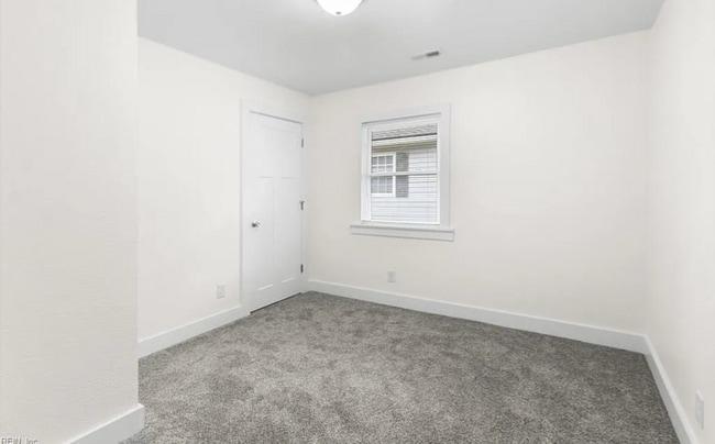 Photo - 511 Shepard St