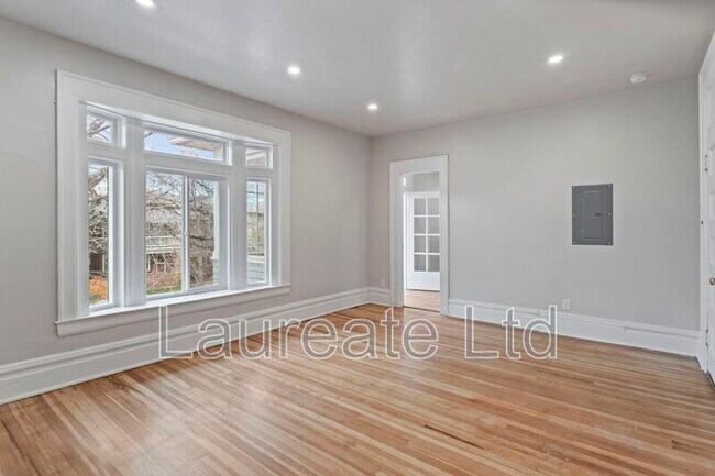 Photo - 1058 N Pearl St Unidad #3