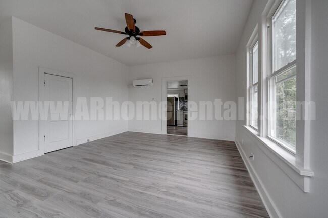 Photo - 2116 Cumberland St Unit 3