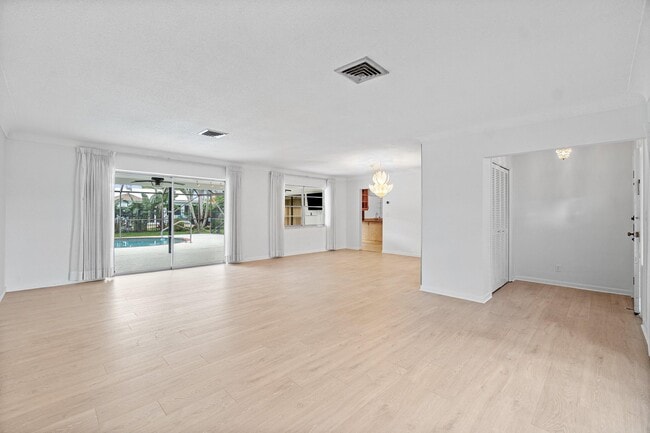 Photo - 1350 SW 13th Pl