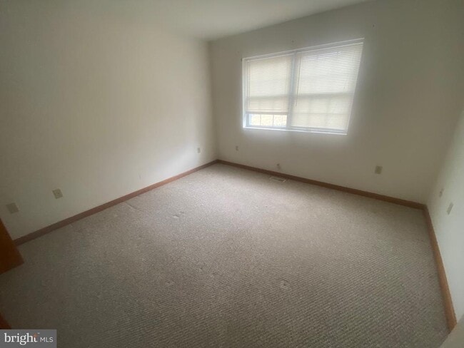 Building Photo - 1312 Clay Ave Unit 1L