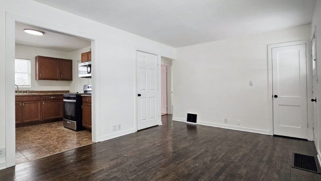 Photo - 7502 29th Ave