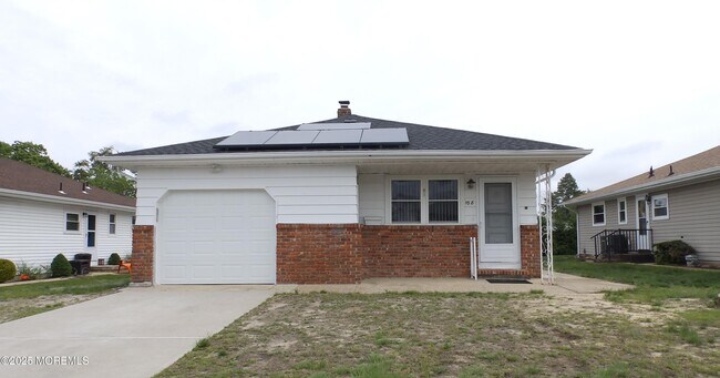 Photo - 108 Barbuda St