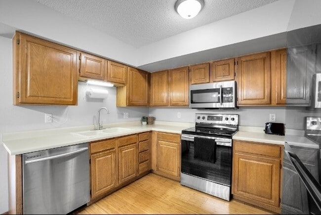 1207 Cambria Ct