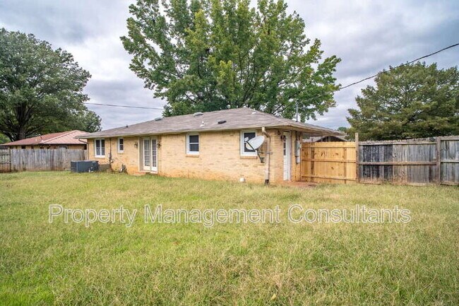 1004 Ford Ave