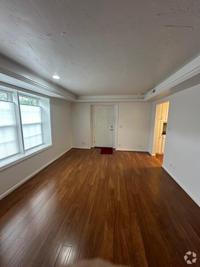 Building Photo - 1849 Biglerville Rd Unit 1849b Rental